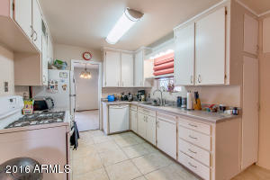1844 E Minnezona Ave, Phoenix, AZ 85016 photo 8