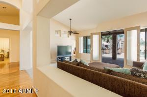 1924 E Campbell Ave, Gilbert, AZ 85234 photo 4