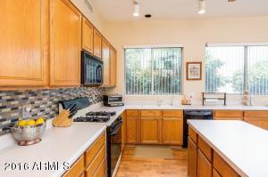 1924 E Campbell Ave, Gilbert, AZ 85234 photo 5