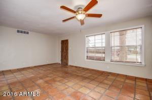 1352 E Whitton Ave, Phoenix, AZ 85014 photo 3