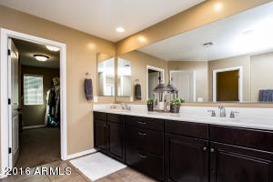 140 E Chelsea Ln, Gilbert, AZ 85295 photo 9