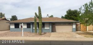304 E Desert Ln, Gilbert, AZ 85234 photo 1