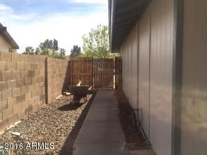 304 E Desert Ln, Gilbert, AZ 85234 photo 11