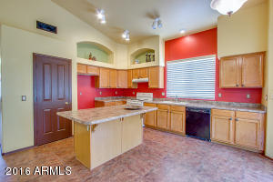 1639 S Maple St, Mesa, AZ 85206 photo 4