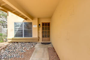 724 W Hackamore St, Gilbert, AZ 85233 photo 4