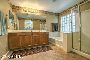 1530 E Nightingale Ln, Gilbert, AZ 85298 photo 16