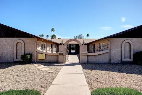 18211 N 40th Pl, Phoenix, AZ 85032 photo 1