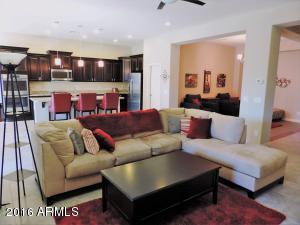 2193 E Indian Wells Dr, Gilbert, AZ 85298 photo 1