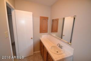 4136 N 64th Dr, Phoenix, AZ 85033 photo 12