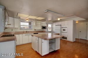 2063 Evergreen St, Mesa, AZ 85213 photo 2