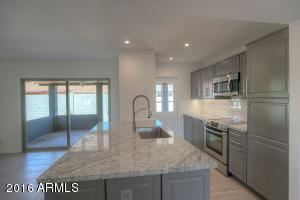 704 E Lodge Dr, Tempe, AZ 85283 photo 8