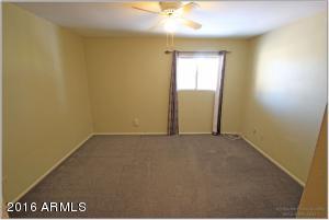 249 E Betty Elyse Ln, Phoenix, AZ 85022 photo 10