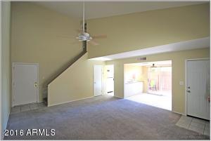 249 E Betty Elyse Ln, Phoenix, AZ 85022 photo 3