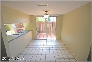 249 E Betty Elyse Ln, Phoenix, AZ 85022 photo 5