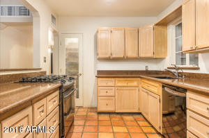 3718 N 35th St, Phoenix, AZ 85018 photo 8