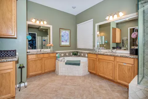 4070 E Nightingale Ln, Gilbert, AZ 85298 photo 18