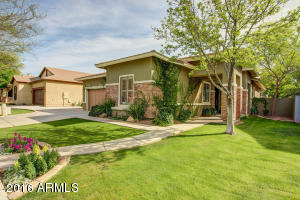 3907 E Marlene Dr, Gilbert, AZ 85296 photo 2