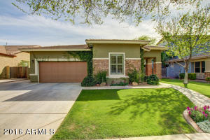 3907 E Marlene Dr, Gilbert, AZ 85296 photo 1