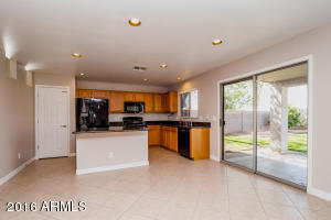 2162 S Penrose Dr, Gilbert, AZ 85295 photo 9