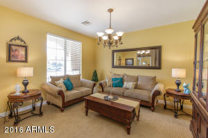 312 E Hopkins Rd, Gilbert, AZ 85295 photo 4