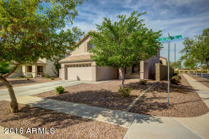 3983 E Los Altos Dr, Gilbert, AZ 85297 photo 2