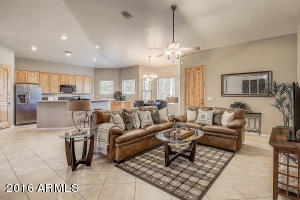 147 E Joseph Way, Gilbert, AZ 85295 photo 9