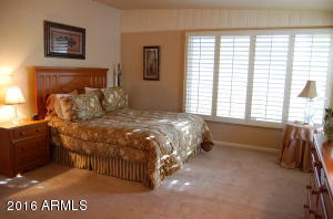 3402 E Pinchot Ave, Phoenix, AZ 85018 photo 4