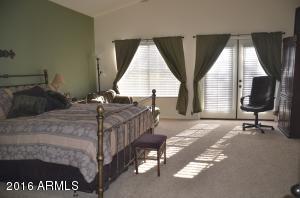 1233 E Lighthouse Ct, Gilbert, AZ 85234 photo 8
