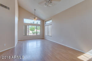 1872 E Aspen Way, Gilbert, AZ 85234 photo 5