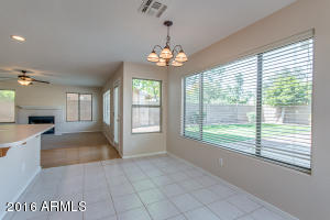1872 E Aspen Way, Gilbert, AZ 85234 photo 8