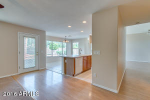 1872 E Aspen Way, Gilbert, AZ 85234 photo 14