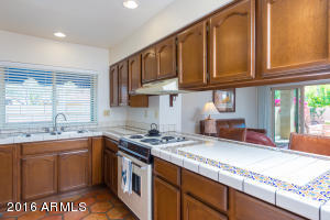 1141 E Tapatio Dr, Phoenix, AZ 85020 photo 9