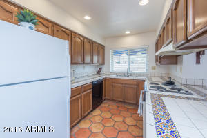 1141 E Tapatio Dr, Phoenix, AZ 85020 photo 10