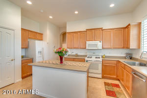 2760 S Seton Ave, Gilbert, AZ 85295 photo 15