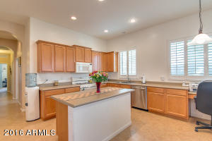 2760 S Seton Ave, Gilbert, AZ 85295 photo 3