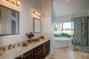 1838 E Catamaran Dr, Gilbert, AZ 85234 photo 31