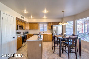 569 S Monterey St, Gilbert, AZ 85233 photo 7