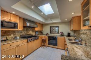 6821 N 4th Pl, Phoenix, AZ 85012 photo 10