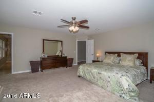 4043 E Rowel Rd, Phoenix, AZ 85050 photo 9