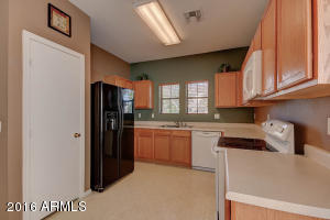 3082 E Michelle Way, Gilbert, AZ 85234 photo 2