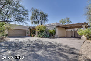 9446 N 25th St, Phoenix, AZ 85028 photo 1