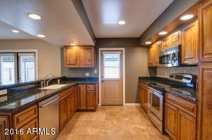 6802 N 23rd Pl, Phoenix, AZ 85016 photo 8