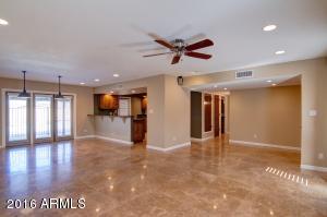 6802 N 23rd Pl, Phoenix, AZ 85016 photo 2