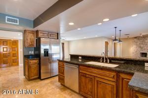 6802 N 23rd Pl, Phoenix, AZ 85016 photo 9