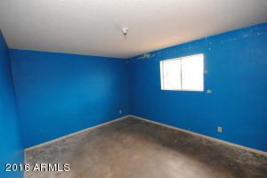 5339 N 35th Dr, Phoenix, AZ 85019 photo 8