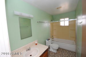 5339 N 35th Dr, Phoenix, AZ 85019 photo 10