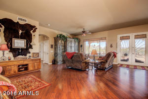 930 Echo Cir, Apache Junction, AZ 85119 photo 9