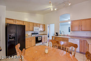 11312 Edgewood Ave, Mesa, AZ 85208 photo 2