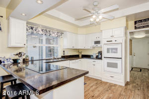 2009 E Laguna Dr, Tempe, AZ 85282 photo 5