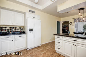 2009 E Laguna Dr, Tempe, AZ 85282 photo 7